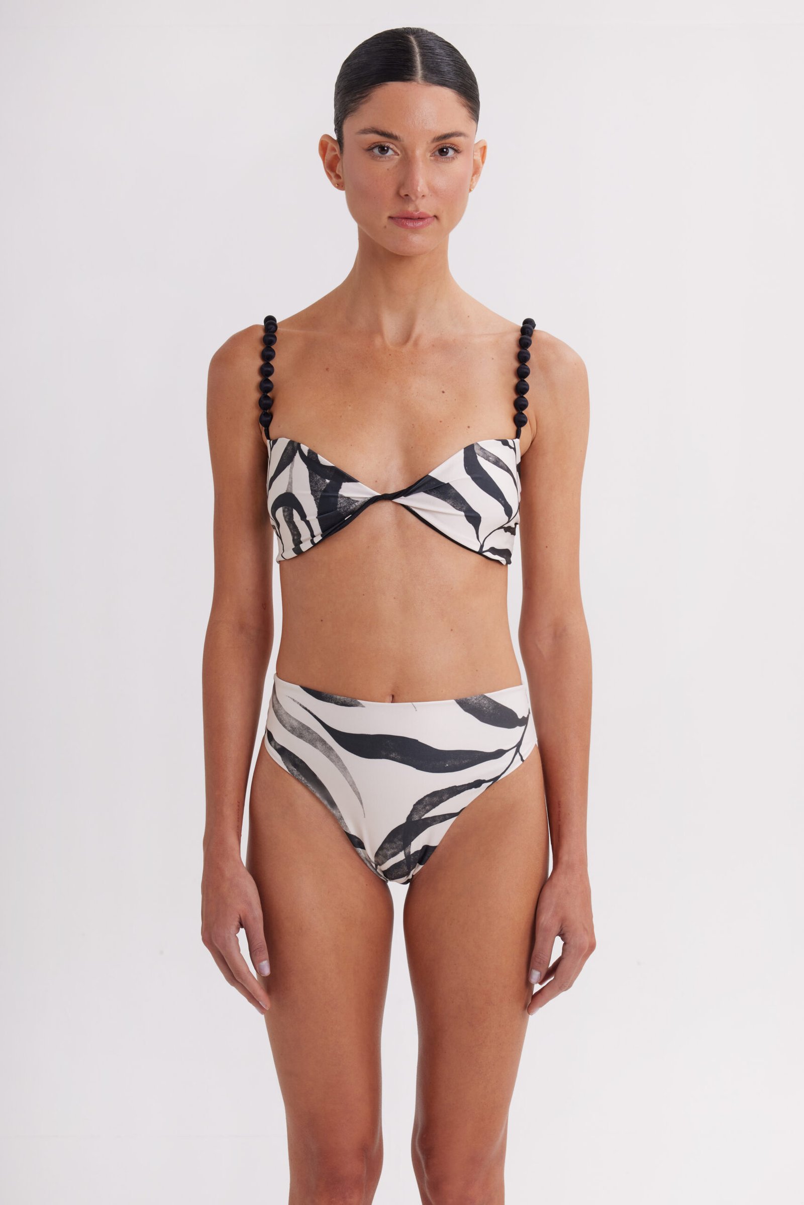 bikini-champange-con-apliques